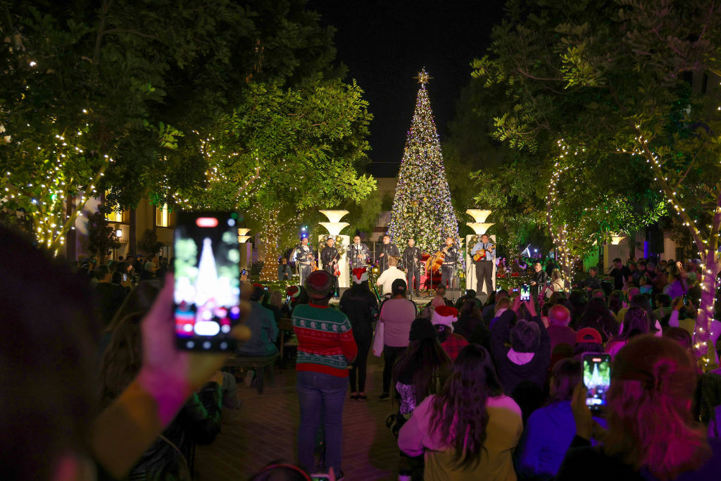 Los Angeles Union Station Tree Lighting Ceremony
