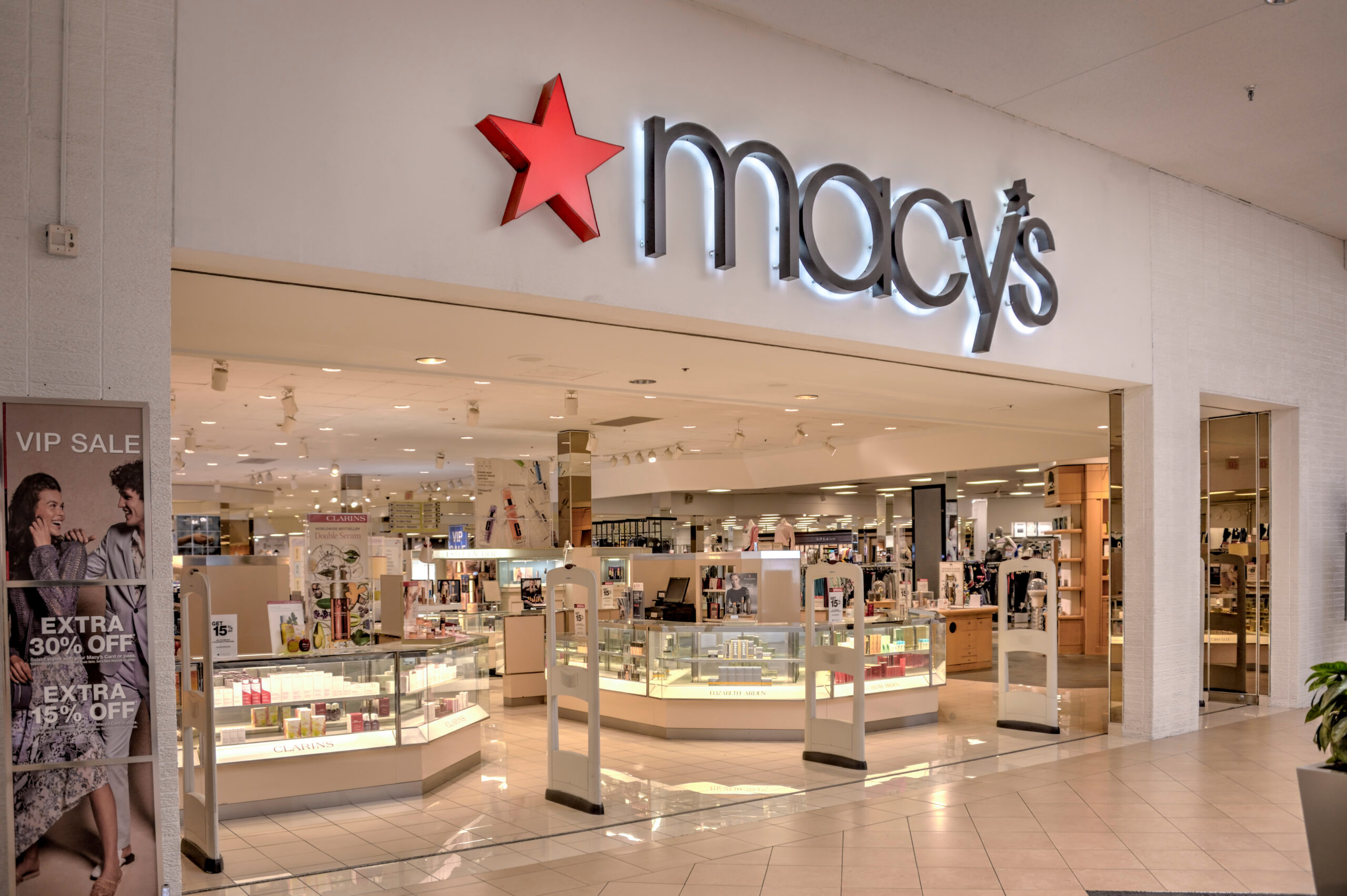 macys closing 150 stores over the next few years